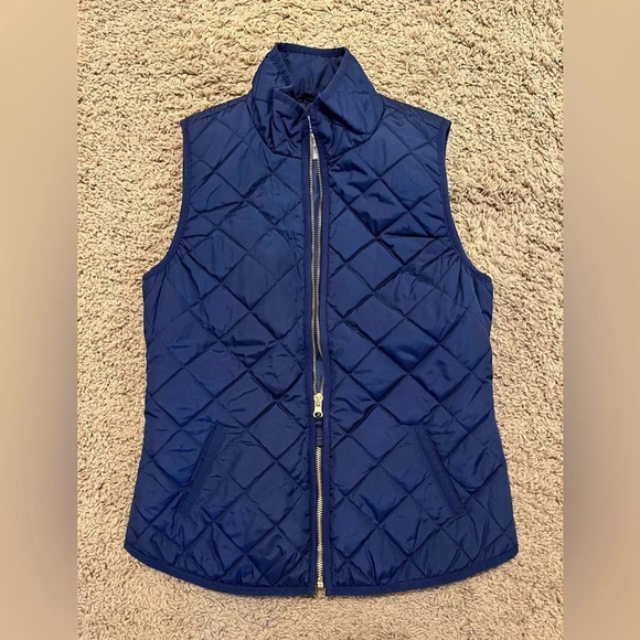 Old Navy Quilted Vest - Picture 1 of 4